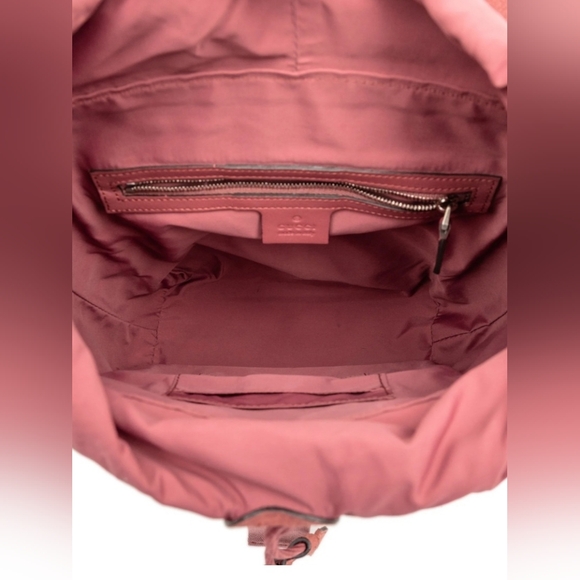 GucciSmall GG Supreme Blooms Single Buckle Backpack - Picture 3 of 11